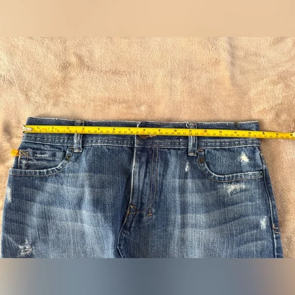 Hollister Distressed Denim Mini Skirt Blue Frayed Hem Size 5 - Picture 11 of 13